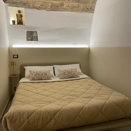 Df Room Borgo Antico Bari Exterior photo
